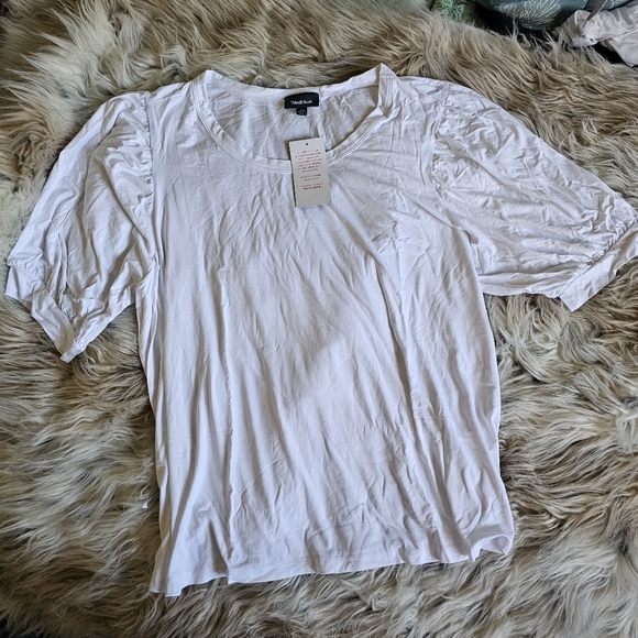 Beyond Basic Short Sleeve Top - Picture 5 of 8